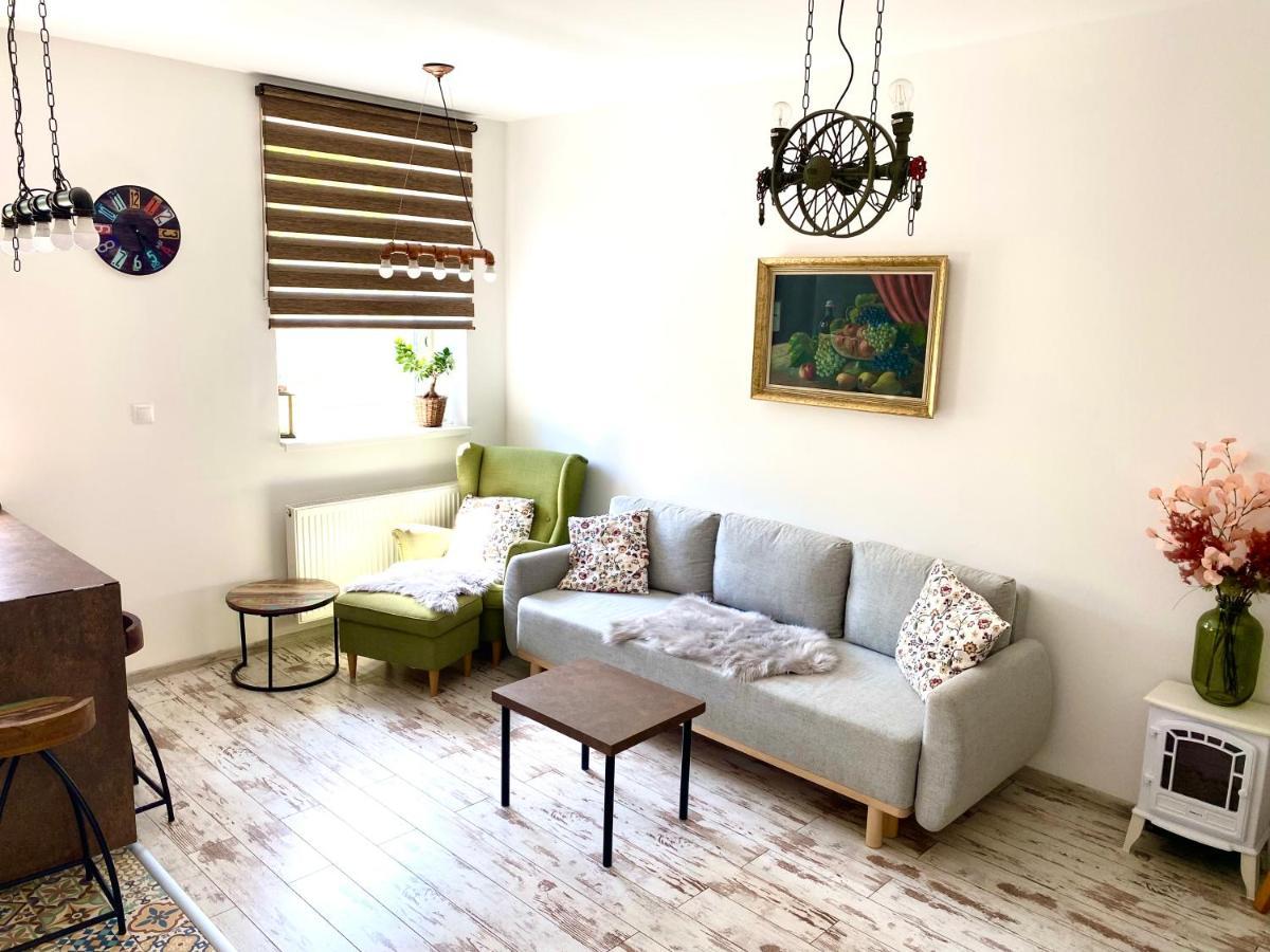 Residence Park Lovely Apartman With Private Parking Kysucke Nove Mesto Exterior foto